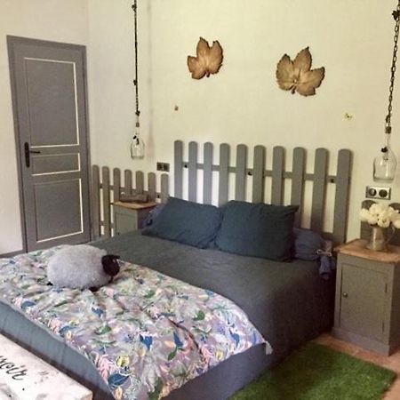 Le Clos De La Livre Bed & Breakfast Fontaine-sur-Ay Bagian luar foto