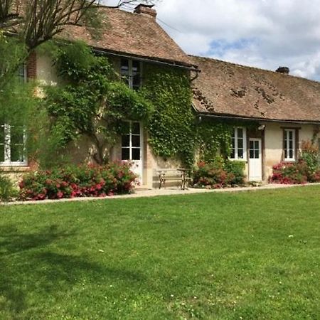 Le Clos De La Livre Bed & Breakfast Fontaine-sur-Ay Bagian luar foto