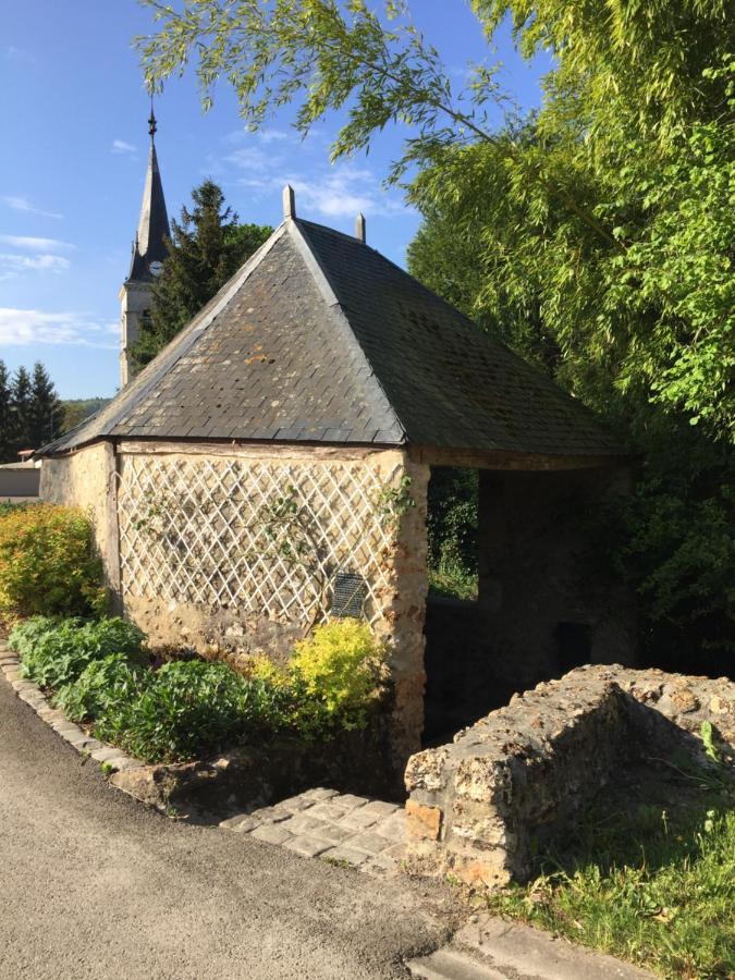 Le Clos De La Livre Bed & Breakfast Fontaine-sur-Ay Bagian luar foto